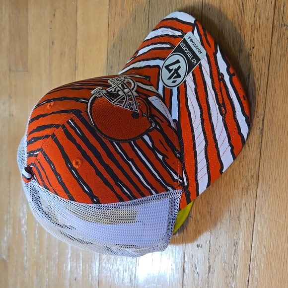 NWT Clevland Browns '47 Zubaz Clean Up Adjustable Hat - Picture 4 of 11